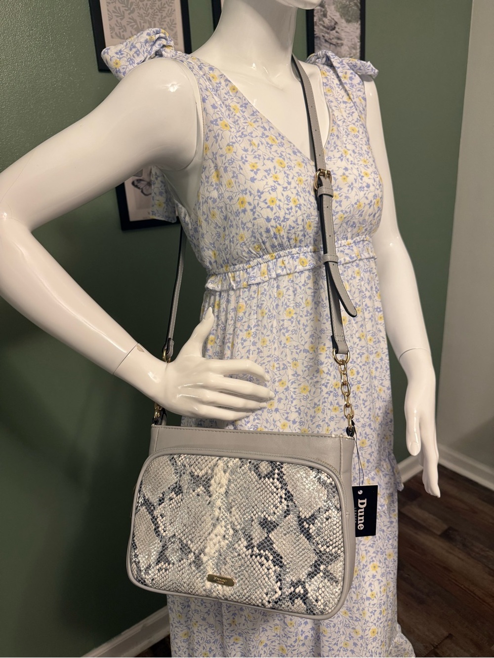 Dune Gray Snake-Print Crossbody Bag with Gold Chain Accents - Picture 2 of 16